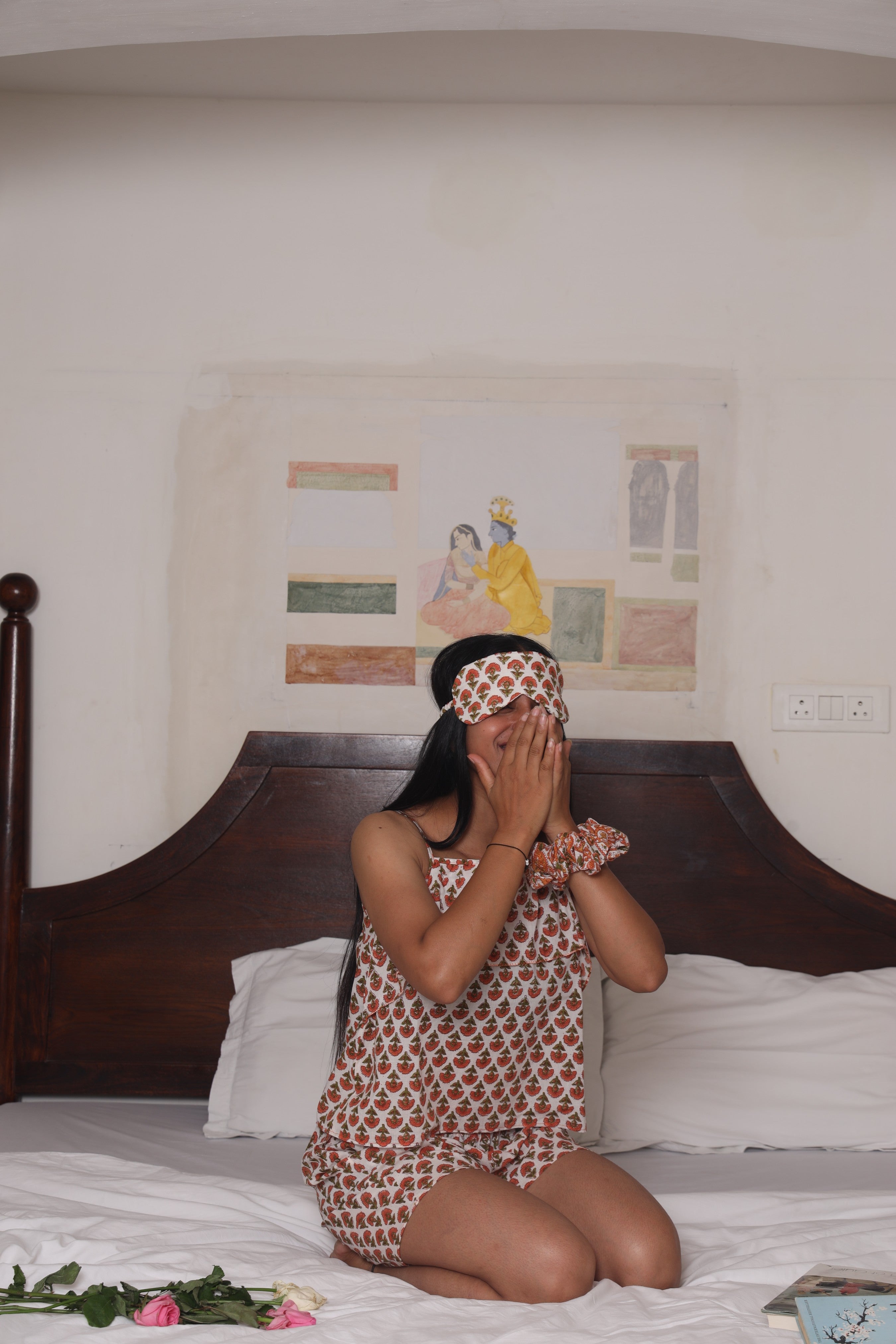 Cotton vs Bamboo Pajamas: Which Fabric Is Better for Hot Sleepers? (2026 Guide)