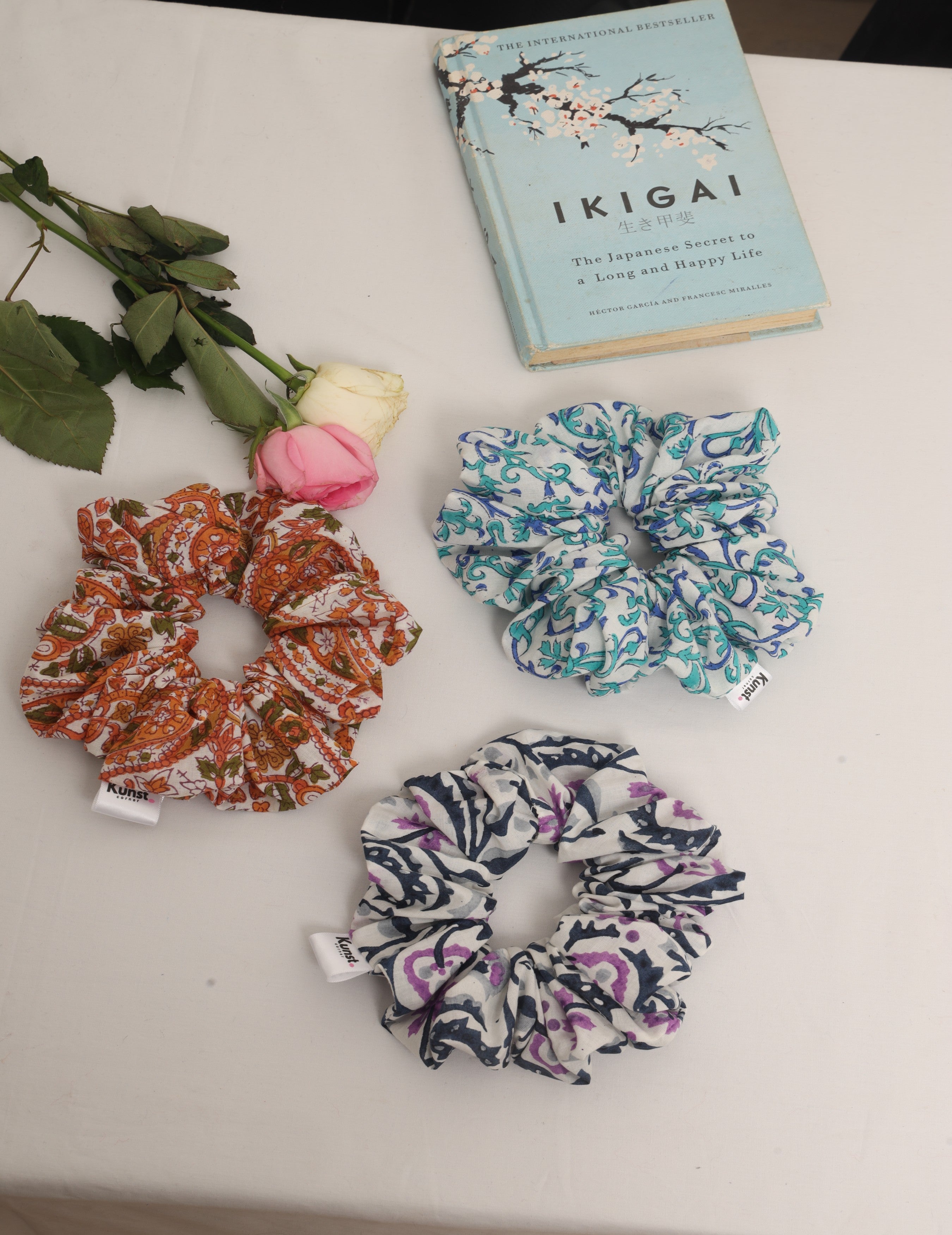 Handblock Cotton Scrunchie – Rust Floral Print