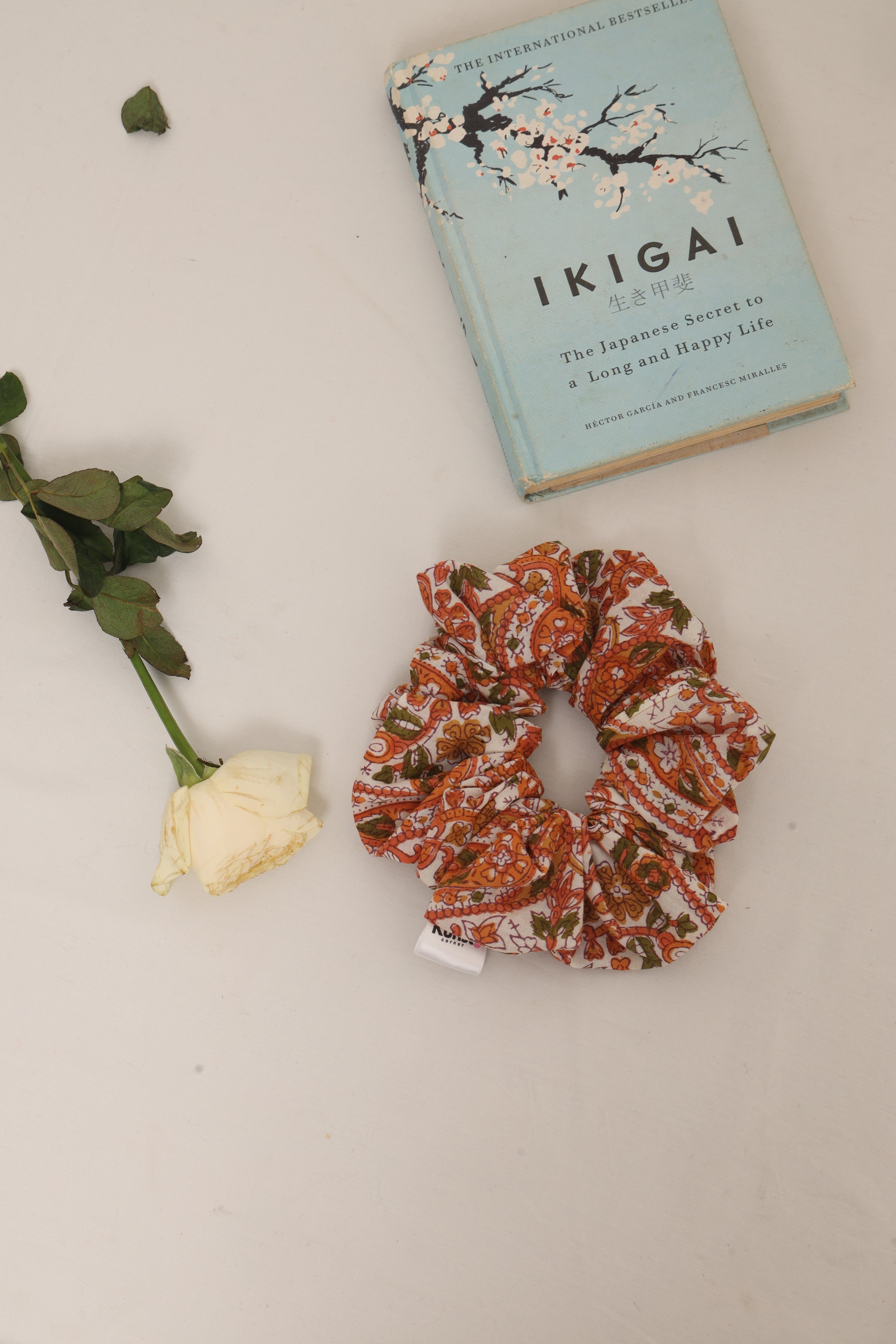 Handblock Cotton Scrunchie – Rust Floral Print