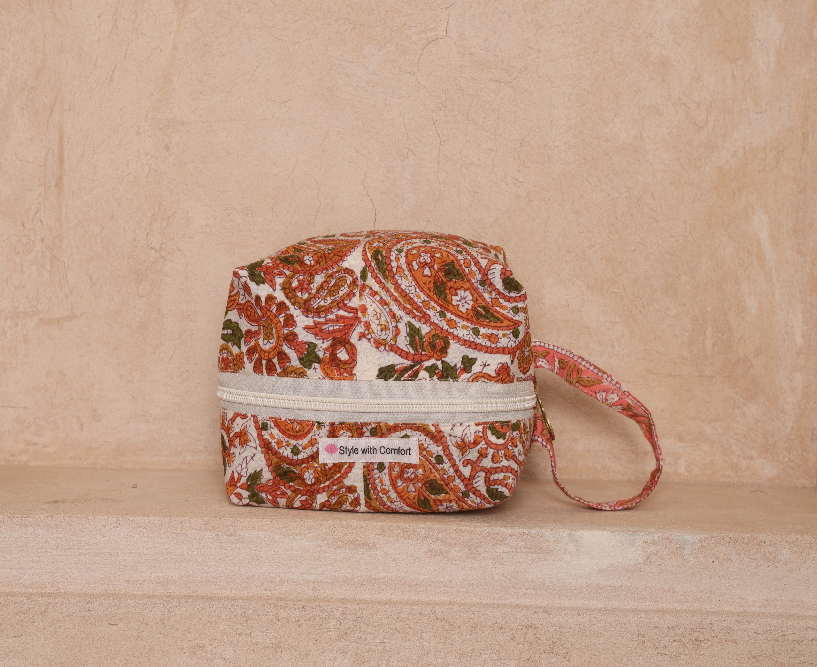 🔥 Handblock Quilted Cotton Travel Pouch – Style Meets Everyday Utility